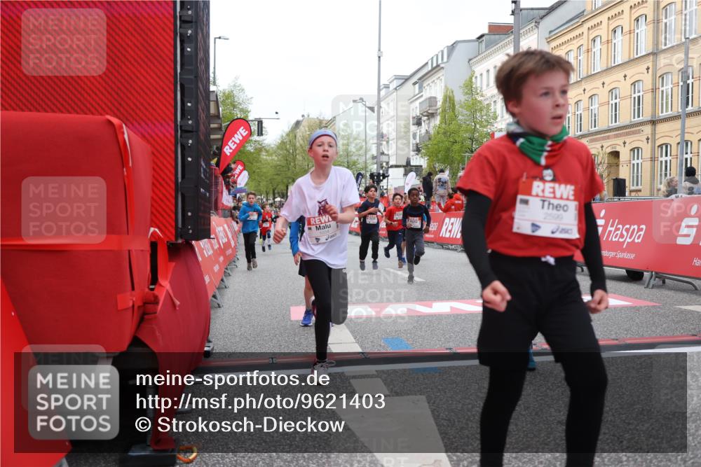 25.04.2026 - Das Zehntel Strokosch-Dieckow http://msf.ph/oto/9621403 25.04.2026 08:52:24 Ziel 1022, 1034, 1224, 1239, 1634, 1857, 2261, 2262, 2299, 2313, 2599, 2603, 2892, 3040, 3220, 3251, 3345, 3587 meine-sportfotos.de