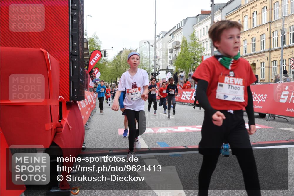 25.04.2026 - Das Zehntel Strokosch-Dieckow http://msf.ph/oto/9621413 25.04.2026 08:52:24 Ziel 1022, 1034, 1224, 1239, 1634, 1857, 2261, 2262, 2299, 2313, 2599, 2603, 2892, 3040, 3220, 3251, 3345, 3587 meine-sportfotos.de