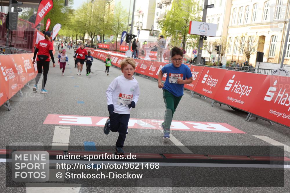 25.04.2026 - Das Zehntel Strokosch-Dieckow http://msf.ph/oto/9621468 25.04.2026 09:14:10 Ziel 2082, 2101, 2102 meine-sportfotos.de