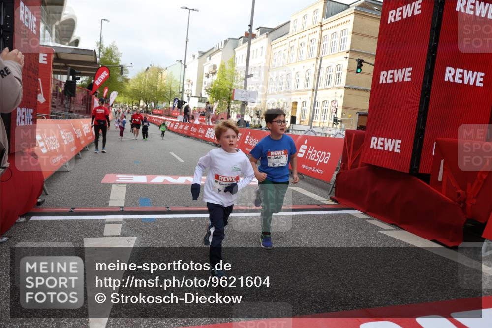 25.04.2026 - Das Zehntel Strokosch-Dieckow http://msf.ph/oto/9621604 25.04.2026 09:14:11 Ziel 2082, 2101 meine-sportfotos.de