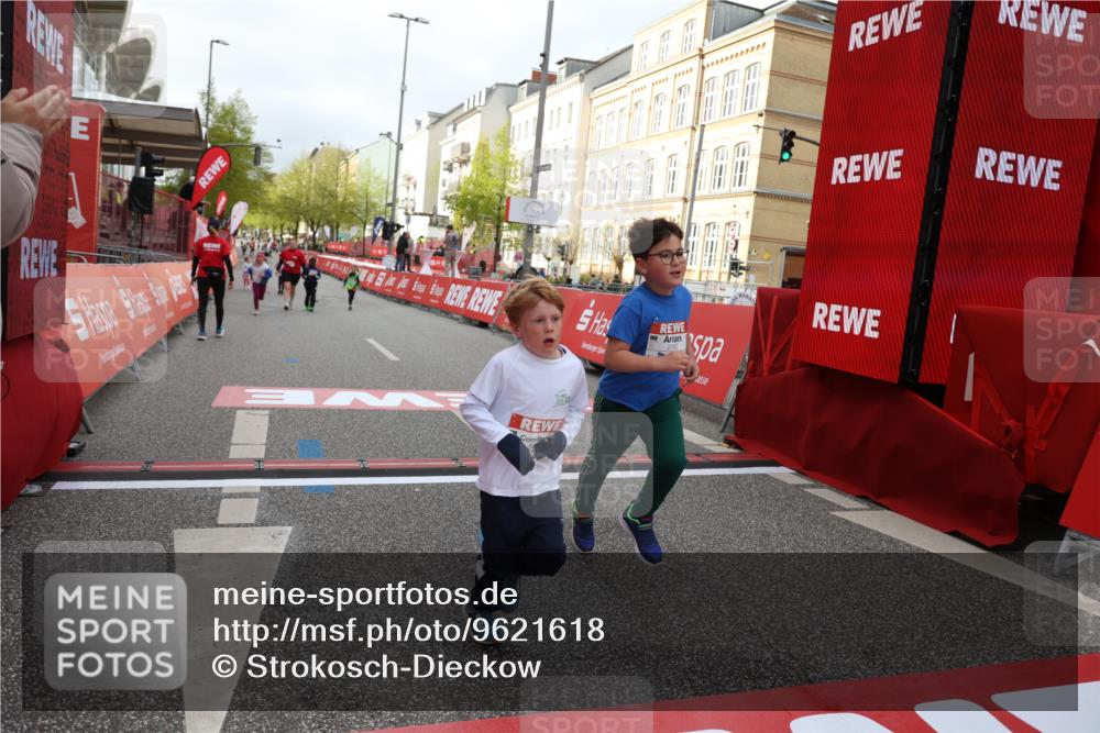 25.04.2026 - Das Zehntel Strokosch-Dieckow http://msf.ph/oto/9621618 25.04.2026 09:14:11 Ziel 2082, 2101 meine-sportfotos.de
