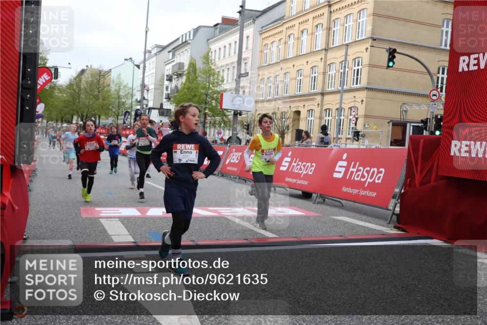25.04.2026 - Das Zehntel Strokosch-Dieckow http://msf.ph/oto/9621635 25.04.2026 08:52:31 Ziel 1140, 1222, 1225, 1239, 1308, 1514, 1628, 1633, 1847, 2036, 2241, 2453, 2605, 2618, 2643, 2648, 2684, 2909, 2925, 3345, 3397, 4045 meine-sportfotos.de