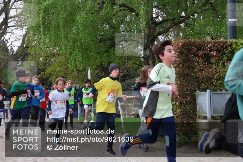 25.04.2026 - Das Zehntel Zöllner http://msf.ph/oto/9621639 25.04.2026 07:40:12 Laufen 10 meine-sportfotos.de