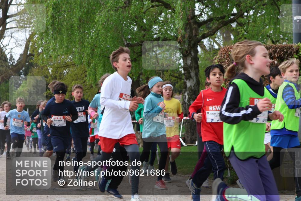 25.04.2026 - Das Zehntel Zöllner http://msf.ph/oto/9621686 25.04.2026 07:40:16 Laufen 3423 meine-sportfotos.de