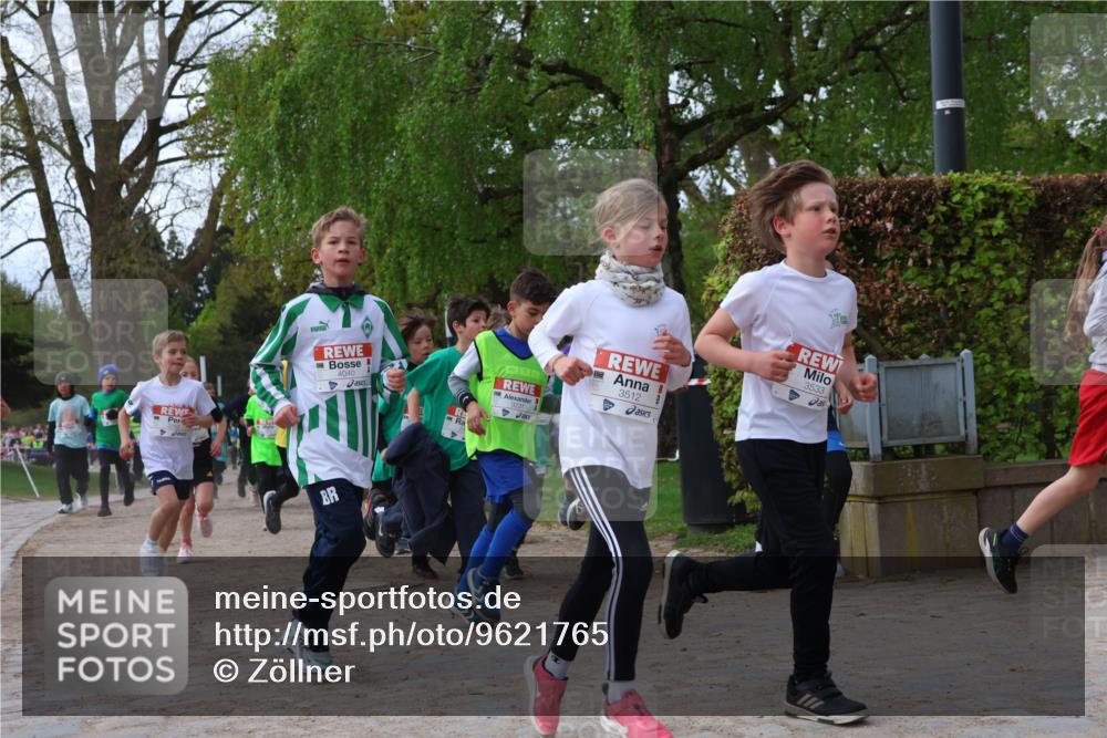 25.04.2026 - Das Zehntel Zöllner http://msf.ph/oto/9621765 25.04.2026 07:40:21 Laufen 4040, 3231, 35128, 3533 meine-sportfotos.de