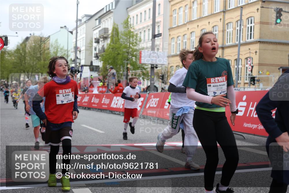 25.04.2026 - Das Zehntel Strokosch-Dieckow http://msf.ph/oto/9621781 25.04.2026 08:52:33 Ziel 1140, 1222, 1225, 1308, 1326, 1514, 1628, 1633, 1847, 2036, 2241, 2453, 2601, 2605, 2618, 2643, 2648, 2684, 2890, 2909, 2925, 3078, 3110, 3134, 3397, 4045 meine-sportfotos.de