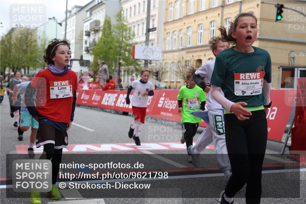 25.04.2026 - Das Zehntel Strokosch-Dieckow http://msf.ph/oto/9621798 25.04.2026 08:52:33 Ziel 1140, 1222, 1225, 1308, 1326, 1514, 1628, 1633, 1847, 2036, 2241, 2453, 2601, 2605, 2618, 2643, 2648, 2684, 2890, 2909, 2925, 3078, 3110, 3134, 3397, 4045 meine-sportfotos.de