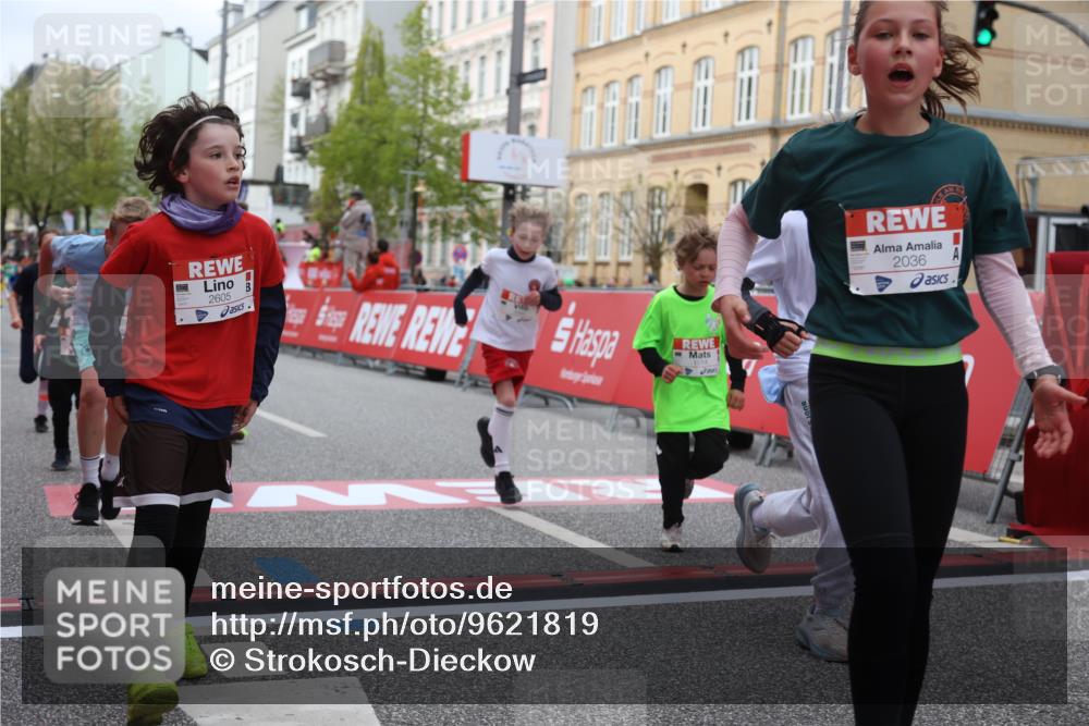 25.04.2026 - Das Zehntel Strokosch-Dieckow http://msf.ph/oto/9621819 25.04.2026 08:52:33 Ziel 1140, 1222, 1225, 1308, 1326, 1514, 1628, 1633, 1847, 2036, 2241, 2453, 2601, 2605, 2618, 2643, 2648, 2684, 2890, 2909, 2925, 3078, 3110, 3134, 3397, 4045 meine-sportfotos.de