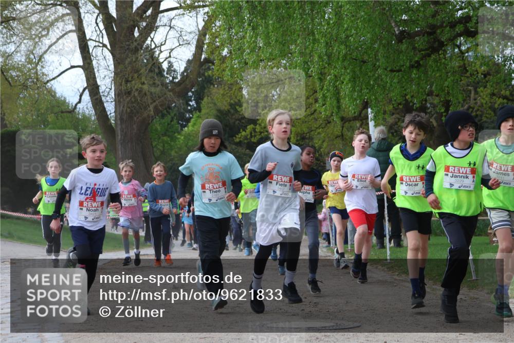 25.04.2026 - Das Zehntel Zöllner http://msf.ph/oto/9621833 25.04.2026 07:40:26 Laufen 2161, 3407, 3227, 3229 meine-sportfotos.de