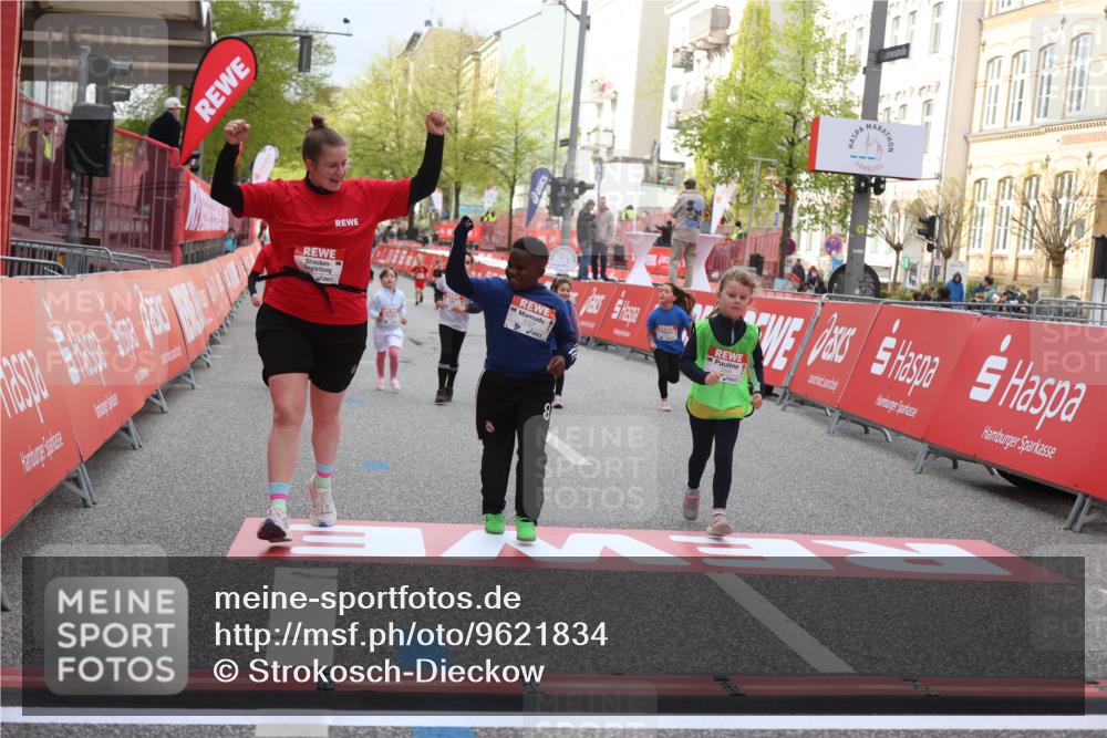 25.04.2026 - Das Zehntel Strokosch-Dieckow http://msf.ph/oto/9621834 25.04.2026 09:14:17 Ziel 3269, 3440 meine-sportfotos.de