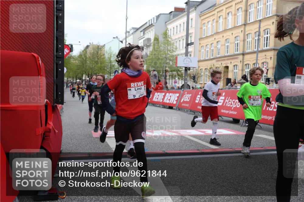 25.04.2026 - Das Zehntel Strokosch-Dieckow http://msf.ph/oto/9621844 25.04.2026 08:52:33 Ziel 1140, 1222, 1225, 1308, 1326, 1514, 1628, 1633, 1847, 2036, 2241, 2453, 2601, 2605, 2618, 2643, 2648, 2684, 2890, 2909, 2925, 3078, 3110, 3134, 3397, 4045 meine-sportfotos.de