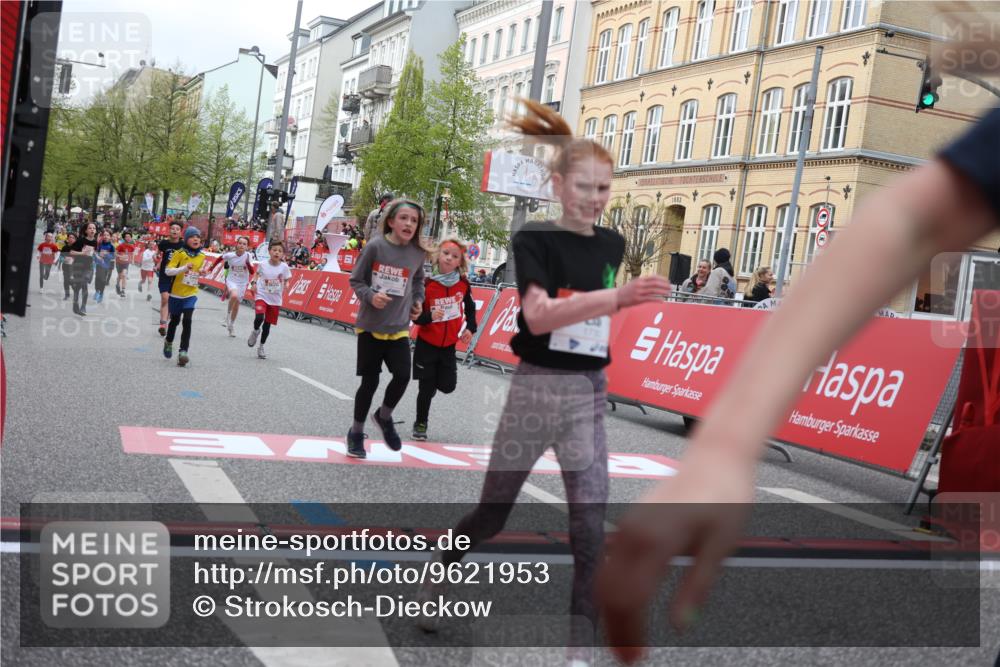 25.04.2026 - Das Zehntel Strokosch-Dieckow http://msf.ph/oto/9621953 25.04.2026 08:52:37 Ziel 1140, 1225, 1326, 1514, 1631, 1730, 2021, 2036, 2601, 2605, 2623, 2648, 2810, 2890, 3078, 3110, 3134, 3654 meine-sportfotos.de