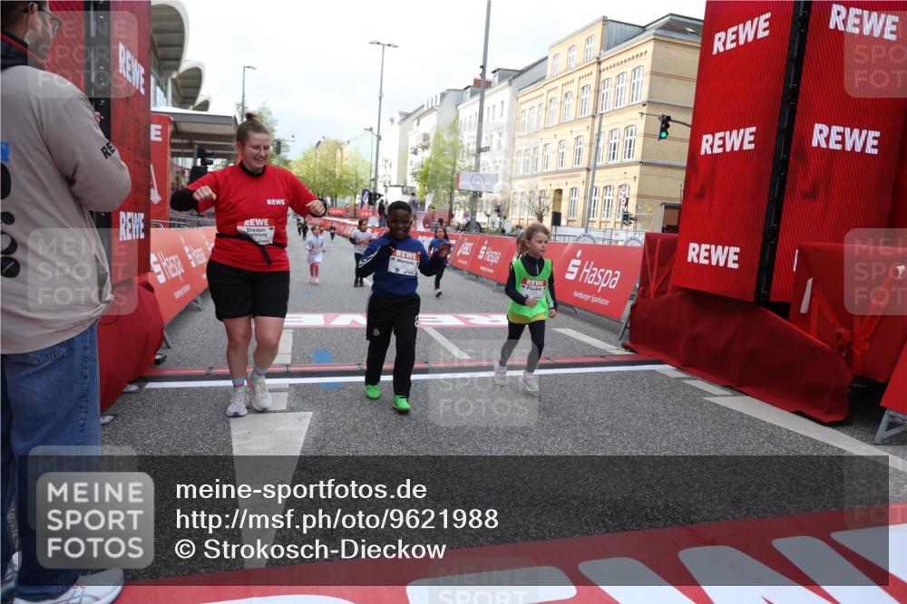 25.04.2026 - Das Zehntel Strokosch-Dieckow http://msf.ph/oto/9621988 25.04.2026 09:14:19 Ziel 2096, 2109, 3269, 3440, 3475, 3869 meine-sportfotos.de