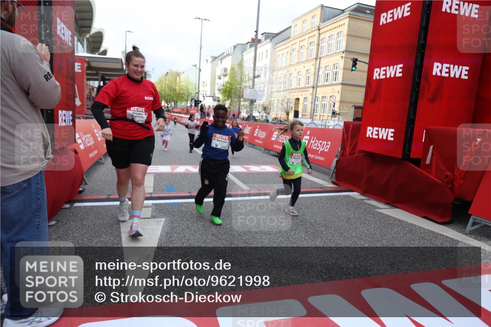 25.04.2026 - Das Zehntel Strokosch-Dieckow http://msf.ph/oto/9621998 25.04.2026 09:14:19 Ziel 2096, 2109, 3269, 3440, 3475, 3869 meine-sportfotos.de
