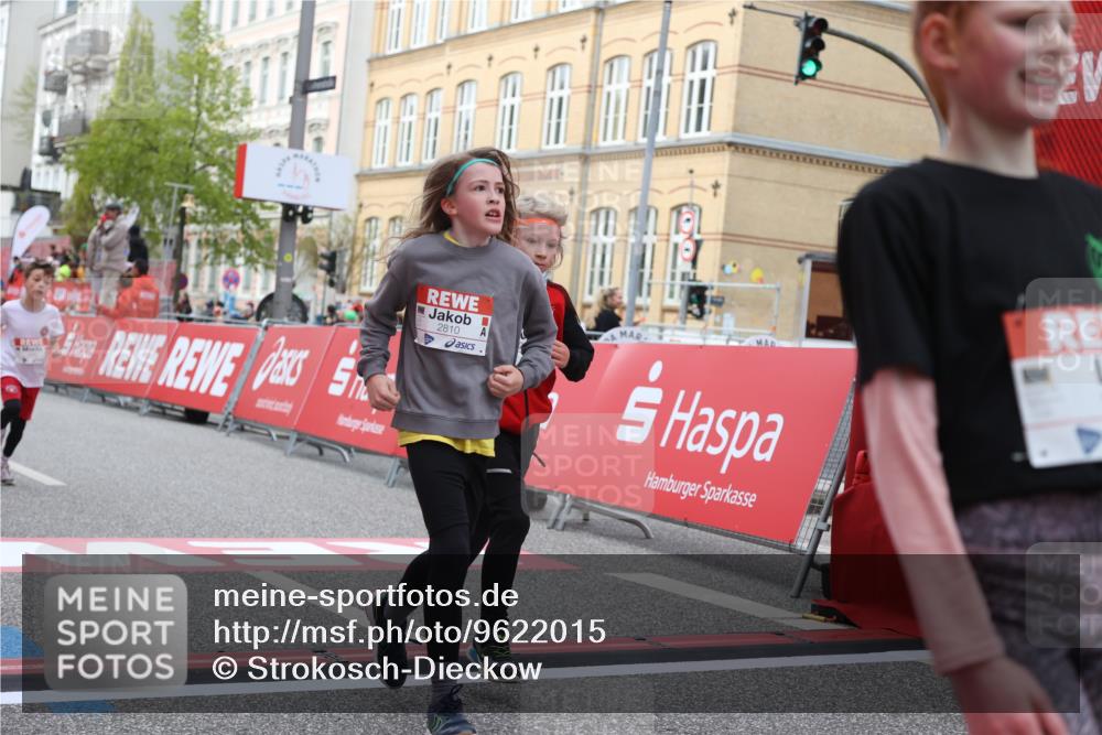 25.04.2026 - Das Zehntel Strokosch-Dieckow http://msf.ph/oto/9622015 25.04.2026 08:52:38 Ziel 1030, 1149, 1225, 1326, 1514, 1631, 1730, 2021, 2036, 2601, 2605, 2623, 2810, 2886, 2890, 3078, 3110, 3134, 3613, 3654 meine-sportfotos.de