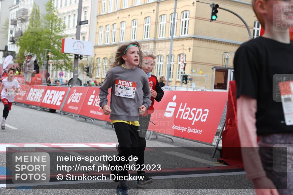 25.04.2026 - Das Zehntel Strokosch-Dieckow http://msf.ph/oto/9622023 25.04.2026 08:52:38 Ziel 1030, 1149, 1225, 1326, 1514, 1631, 1730, 2021, 2036, 2601, 2605, 2623, 2810, 2886, 2890, 3078, 3110, 3134, 3613, 3654 meine-sportfotos.de