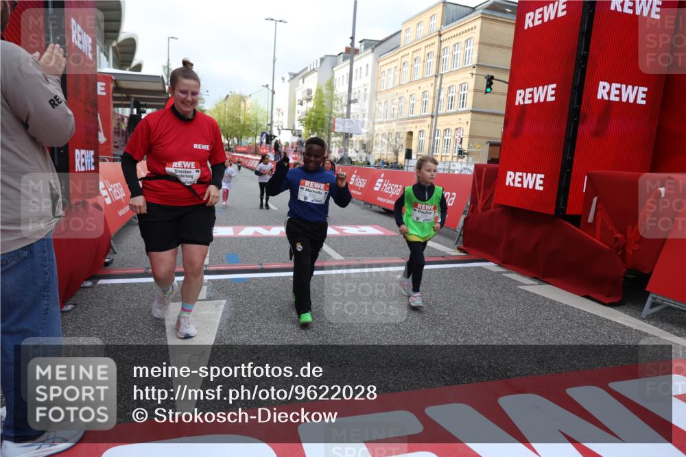 25.04.2026 - Das Zehntel Strokosch-Dieckow http://msf.ph/oto/9622028 25.04.2026 09:14:19 Ziel 2096, 2109, 3269, 3440, 3475, 3869 meine-sportfotos.de