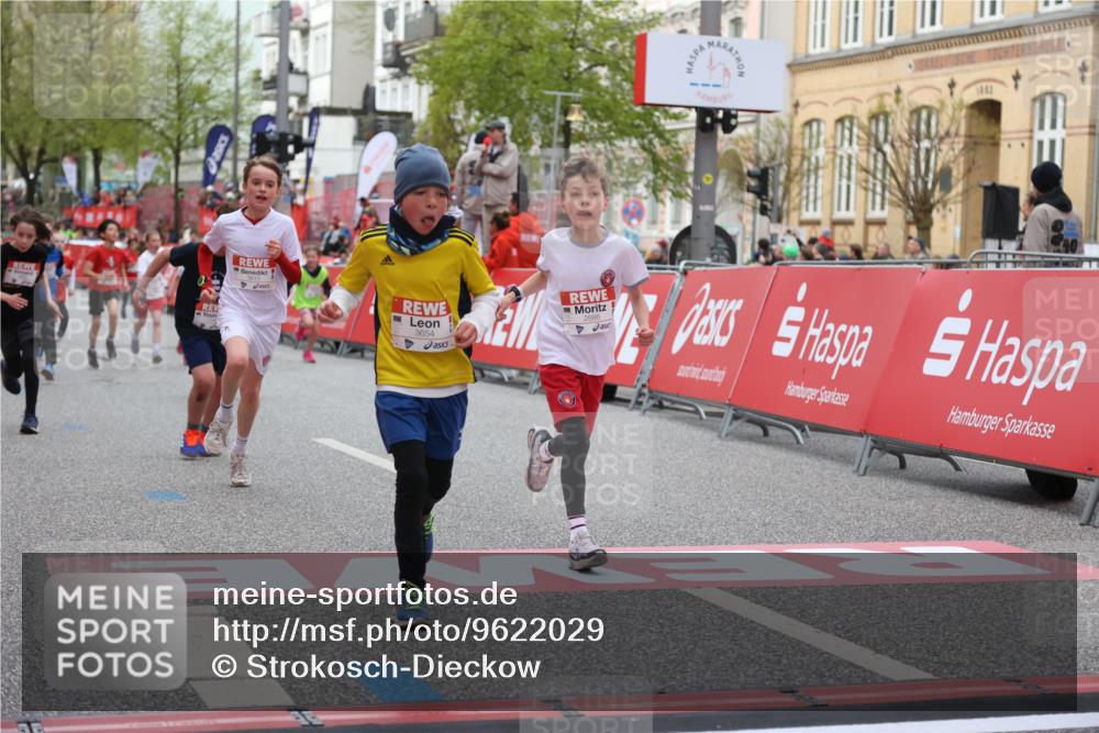 25.04.2026 - Das Zehntel Strokosch-Dieckow http://msf.ph/oto/9622029 25.04.2026 08:52:39 Ziel 1030, 1149, 1225, 1326, 1514, 1631, 1730, 2021, 2601, 2623, 2810, 2886, 2890, 3078, 3110, 3134, 3613, 3654, 3830 meine-sportfotos.de