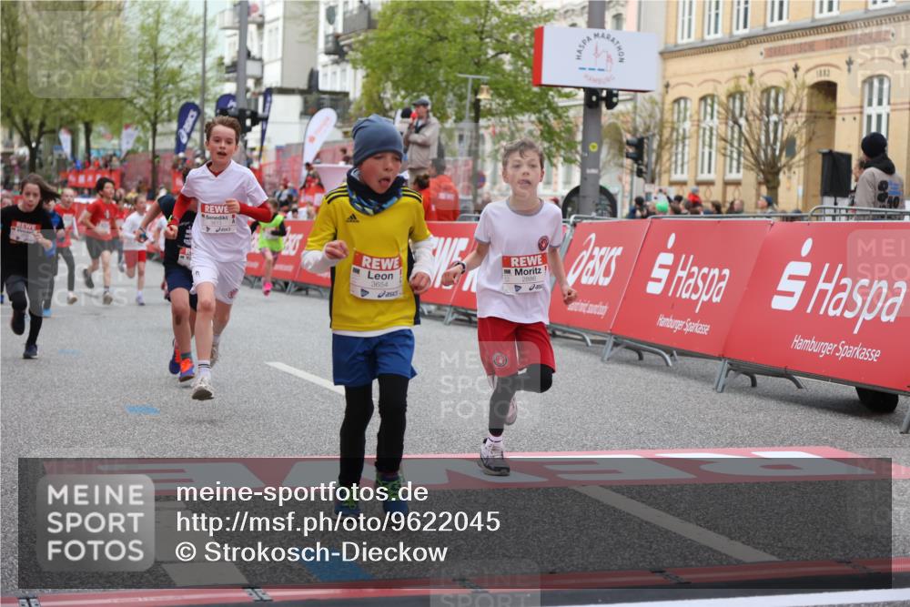 25.04.2026 - Das Zehntel Strokosch-Dieckow http://msf.ph/oto/9622045 25.04.2026 08:52:39 Ziel 1030, 1149, 1225, 1326, 1514, 1631, 1730, 2021, 2601, 2623, 2810, 2886, 2890, 3078, 3110, 3134, 3613, 3654, 3830 meine-sportfotos.de