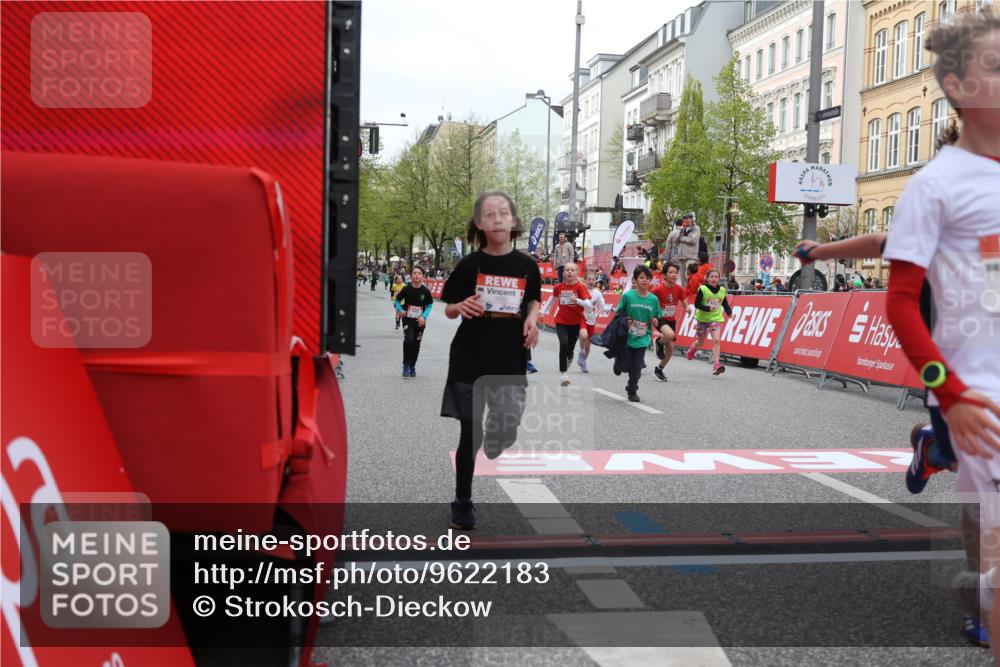 25.04.2026 - Das Zehntel Strokosch-Dieckow http://msf.ph/oto/9622183 25.04.2026 08:52:41 Ziel 1030, 1149, 1631, 1730, 2021, 2451, 2623, 2673, 2680, 2810, 2886, 2990, 3078, 3110, 3134, 3613, 3654, 3830, 3969, 4047 meine-sportfotos.de