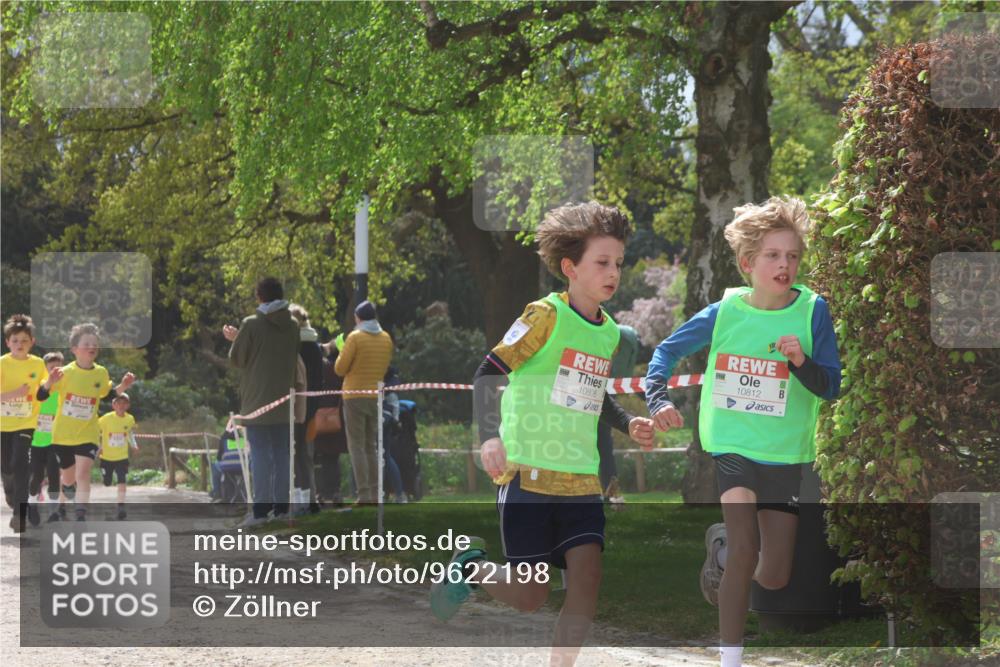 25.04.2026 - Das Zehntel Zöllner http://msf.ph/oto/9622198 25.04.2026 11:39:33 Laufen 10812, 10808 meine-sportfotos.de