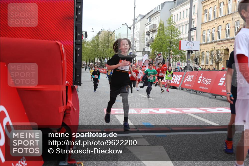 25.04.2026 - Das Zehntel Strokosch-Dieckow http://msf.ph/oto/9622200 25.04.2026 08:52:41 Ziel 1030, 1149, 1631, 1730, 2021, 2451, 2623, 2673, 2680, 2810, 2886, 2990, 3078, 3110, 3134, 3613, 3654, 3830, 3969, 4047 meine-sportfotos.de