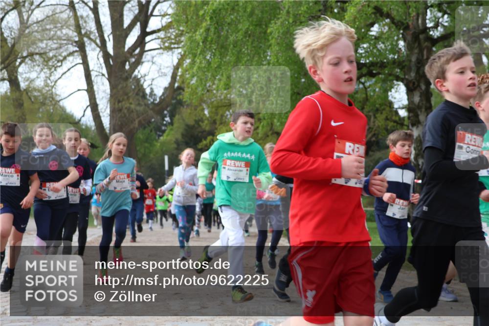 25.04.2026 - Das Zehntel Zöllner http://msf.ph/oto/9622225 25.04.2026 07:40:53 Laufen 3000, 44444444 meine-sportfotos.de