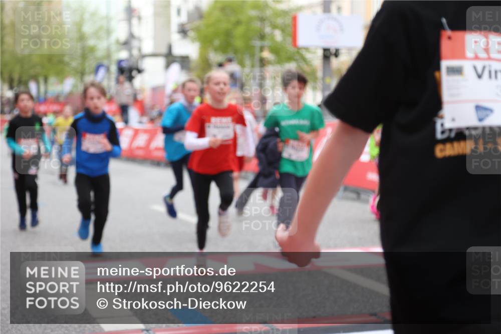 25.04.2026 - Das Zehntel Strokosch-Dieckow http://msf.ph/oto/9622254 25.04.2026 08:52:42 Ziel 1030, 1149, 1631, 1710, 1730, 1769, 2021, 2300, 2451, 2623, 2673, 2680, 2810, 2870, 2886, 2990, 3249, 3613, 3654, 3830, 3969, 4047 meine-sportfotos.de