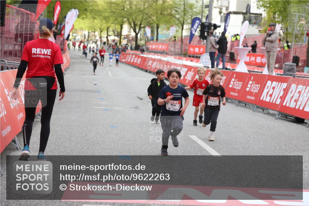 25.04.2026 - Das Zehntel Strokosch-Dieckow http://msf.ph/oto/9622263 25.04.2026 09:14:27 Ziel 1810, 3463, 3869 meine-sportfotos.de