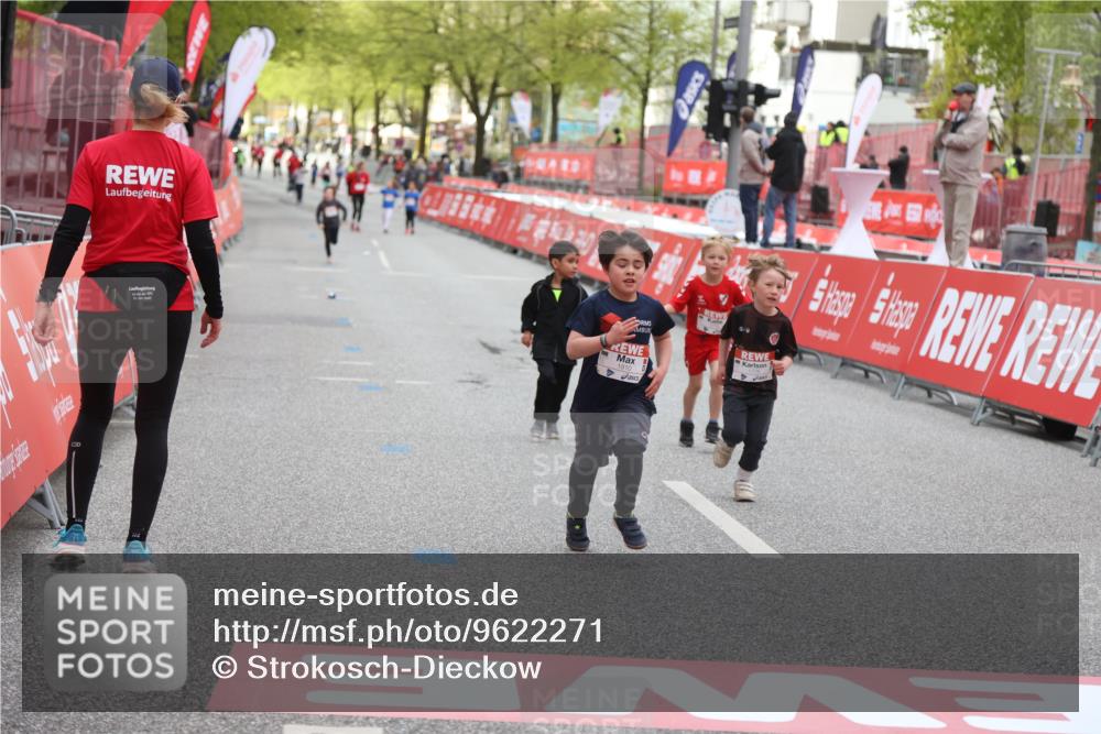 25.04.2026 - Das Zehntel Strokosch-Dieckow http://msf.ph/oto/9622271 25.04.2026 09:14:27 Ziel 1810, 3463, 3869 meine-sportfotos.de