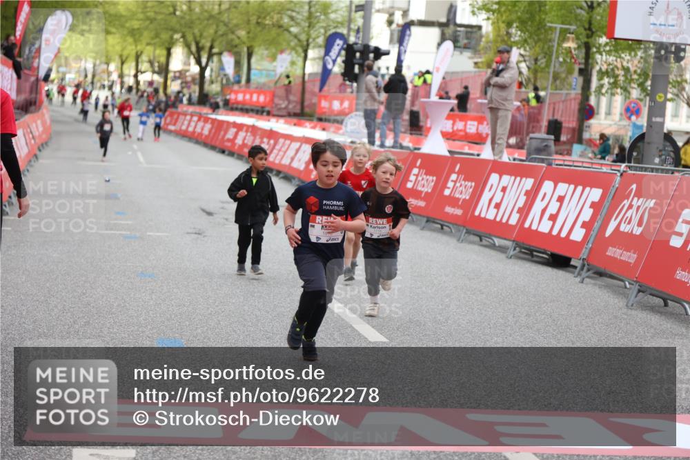 25.04.2026 - Das Zehntel Strokosch-Dieckow http://msf.ph/oto/9622278 25.04.2026 09:14:27 Ziel 1810, 3463, 3869 meine-sportfotos.de