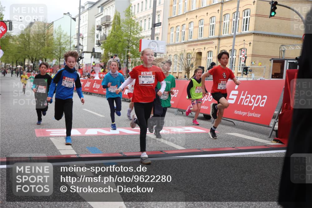 25.04.2026 - Das Zehntel Strokosch-Dieckow http://msf.ph/oto/9622280 25.04.2026 08:52:43 Ziel 1030, 1149, 1710, 1769, 2021, 2300, 2451, 2623, 2673, 2680, 2810, 2870, 2873, 2886, 2990, 3249, 3512, 3533, 3613, 3654, 3830, 3969, 4047 meine-sportfotos.de
