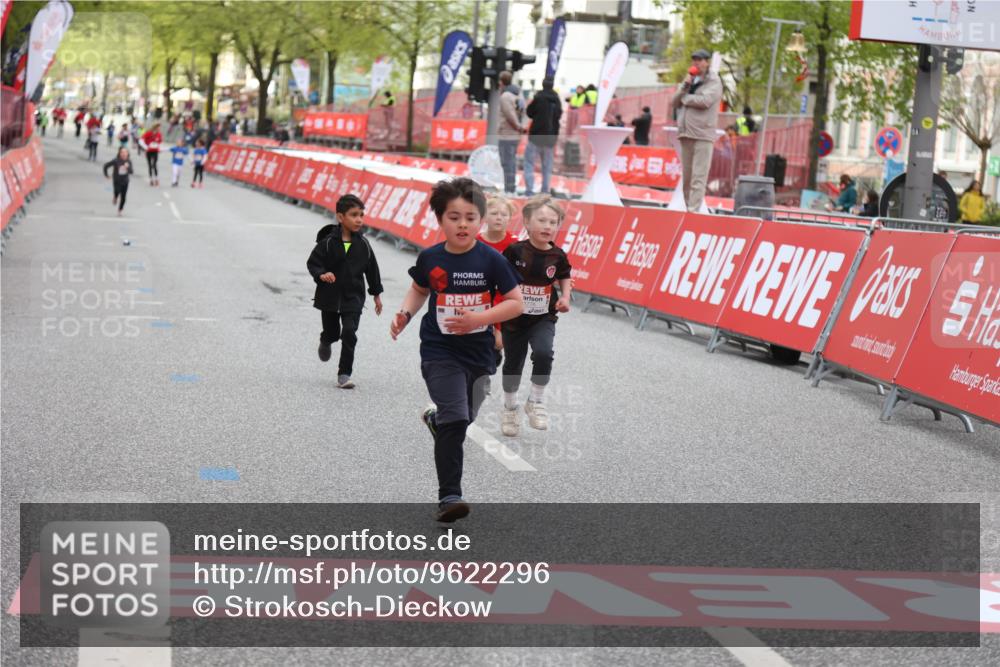25.04.2026 - Das Zehntel Strokosch-Dieckow http://msf.ph/oto/9622296 25.04.2026 09:14:27 Ziel 1810, 3463, 3869 meine-sportfotos.de