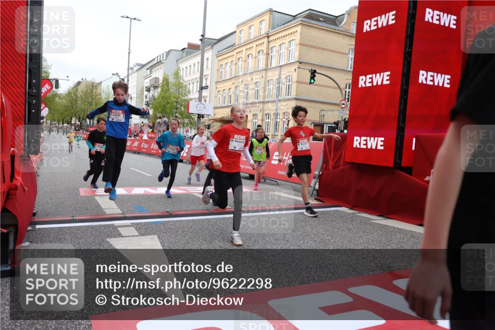 25.04.2026 - Das Zehntel Strokosch-Dieckow http://msf.ph/oto/9622298 25.04.2026 08:52:43 Ziel 1030, 1149, 1710, 1769, 2021, 2300, 2451, 2623, 2673, 2680, 2810, 2870, 2873, 2886, 2990, 3249, 3512, 3533, 3613, 3654, 3830, 3969, 4047 meine-sportfotos.de