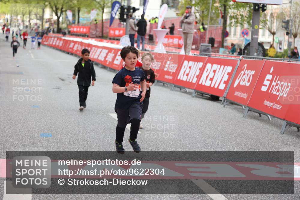 25.04.2026 - Das Zehntel Strokosch-Dieckow http://msf.ph/oto/9622304 25.04.2026 09:14:27 Ziel 1810, 3463, 3869 meine-sportfotos.de