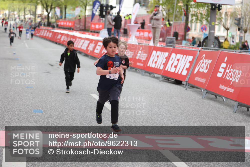 25.04.2026 - Das Zehntel Strokosch-Dieckow http://msf.ph/oto/9622313 25.04.2026 09:14:27 Ziel 1810, 3463, 3869 meine-sportfotos.de
