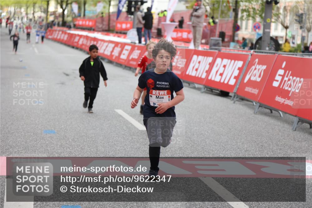 25.04.2026 - Das Zehntel Strokosch-Dieckow http://msf.ph/oto/9622347 25.04.2026 09:14:28 Ziel 1775, 1776, 1810, 3463 meine-sportfotos.de