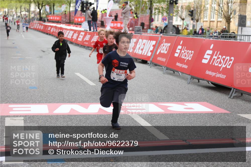 25.04.2026 - Das Zehntel Strokosch-Dieckow http://msf.ph/oto/9622379 25.04.2026 09:14:28 Ziel 1775, 1776, 1810, 3463 meine-sportfotos.de