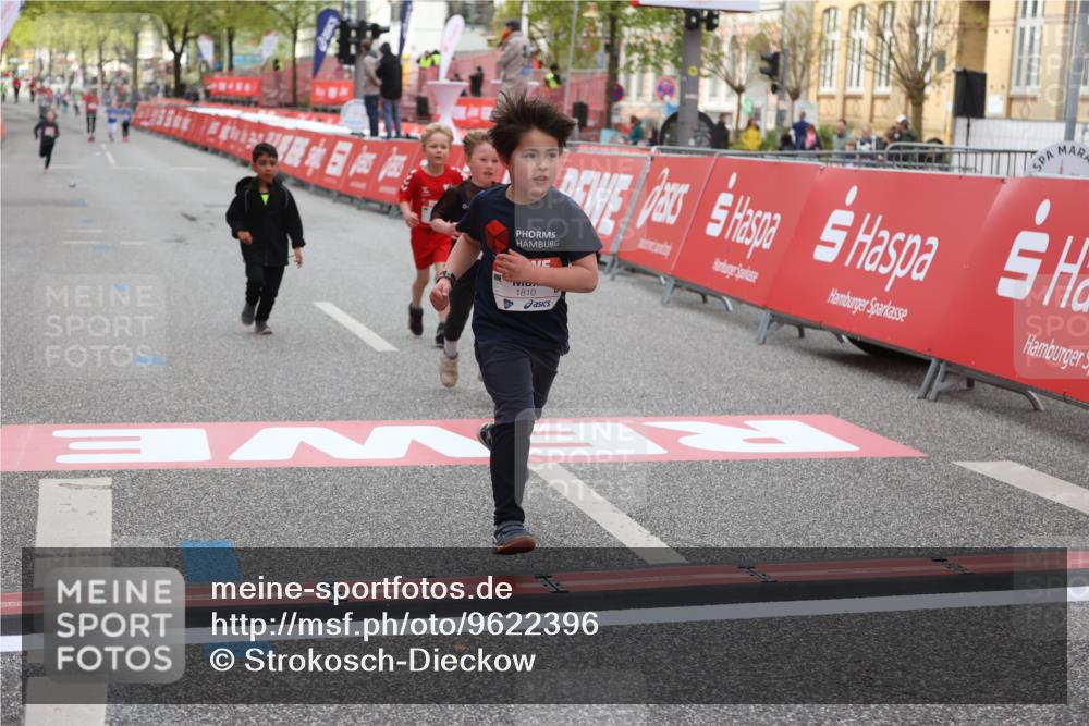 25.04.2026 - Das Zehntel Strokosch-Dieckow http://msf.ph/oto/9622396 25.04.2026 09:14:28 Ziel 1775, 1776, 1810, 3463 meine-sportfotos.de