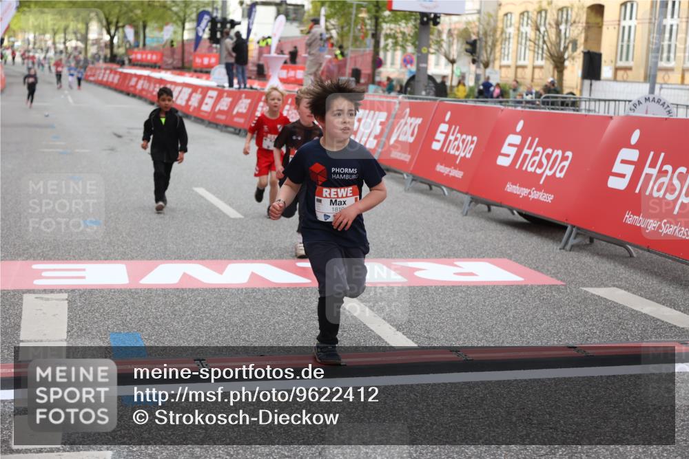 25.04.2026 - Das Zehntel Strokosch-Dieckow http://msf.ph/oto/9622412 25.04.2026 09:14:28 Ziel 1775, 1776, 1810, 3463 meine-sportfotos.de
