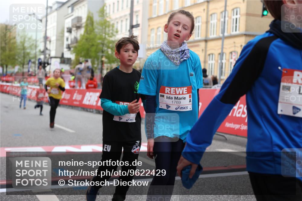 25.04.2026 - Das Zehntel Strokosch-Dieckow http://msf.ph/oto/9622429 25.04.2026 08:52:45 Ziel 1030, 1149, 1710, 1769, 2300, 2451, 2673, 2680, 2746, 2870, 2873, 2886, 2901, 2990, 3249, 3512, 3533, 3613, 3654, 3691, 3707, 3811, 3830, 3969, 4047 meine-sportfotos.de