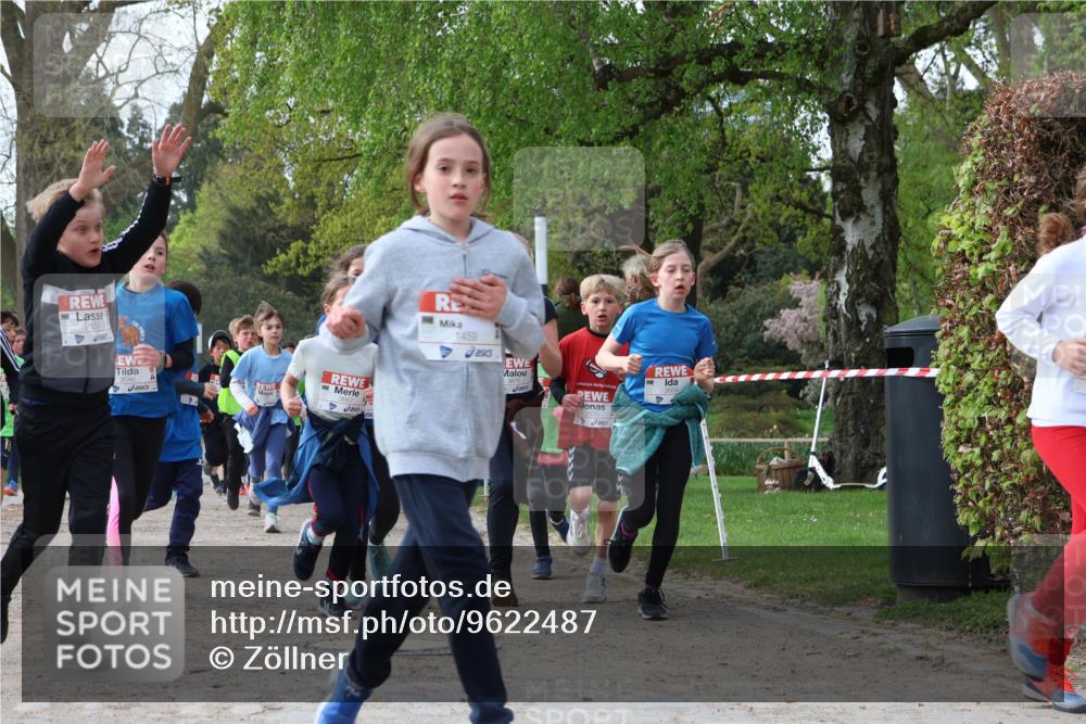 25.04.2026 - Das Zehntel Zöllner http://msf.ph/oto/9622487 25.04.2026 07:41:10 Laufen 2046, 1459, 3676, 3669 meine-sportfotos.de