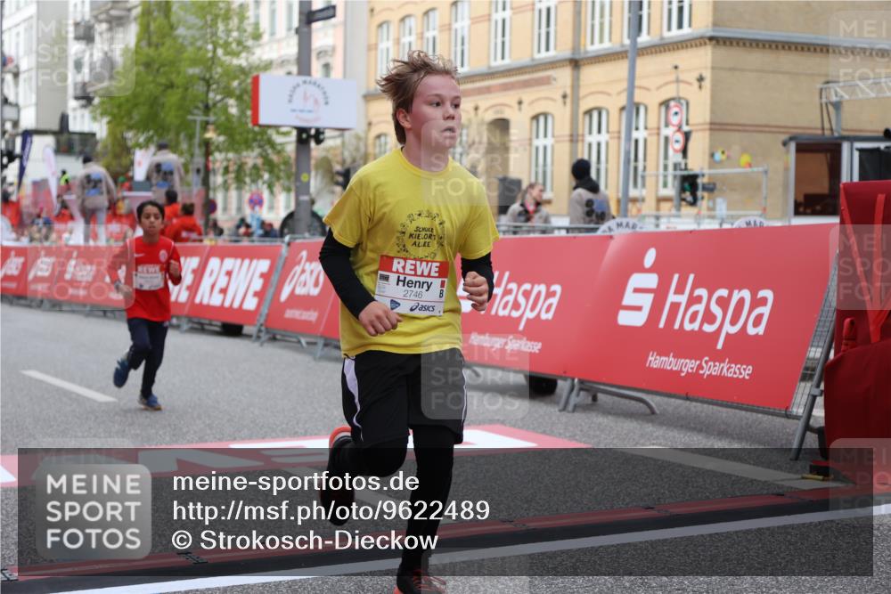 25.04.2026 - Das Zehntel Strokosch-Dieckow http://msf.ph/oto/9622489 25.04.2026 08:52:48 Ziel 1367, 1710, 1769, 2300, 2307, 2451, 2673, 2680, 2746, 2797, 2870, 2871, 2873, 2877, 2884, 2901, 2990, 3167, 3249, 3423, 3512, 3533, 3691, 3707, 3811, 3969, 4037, 4047 meine-sportfotos.de