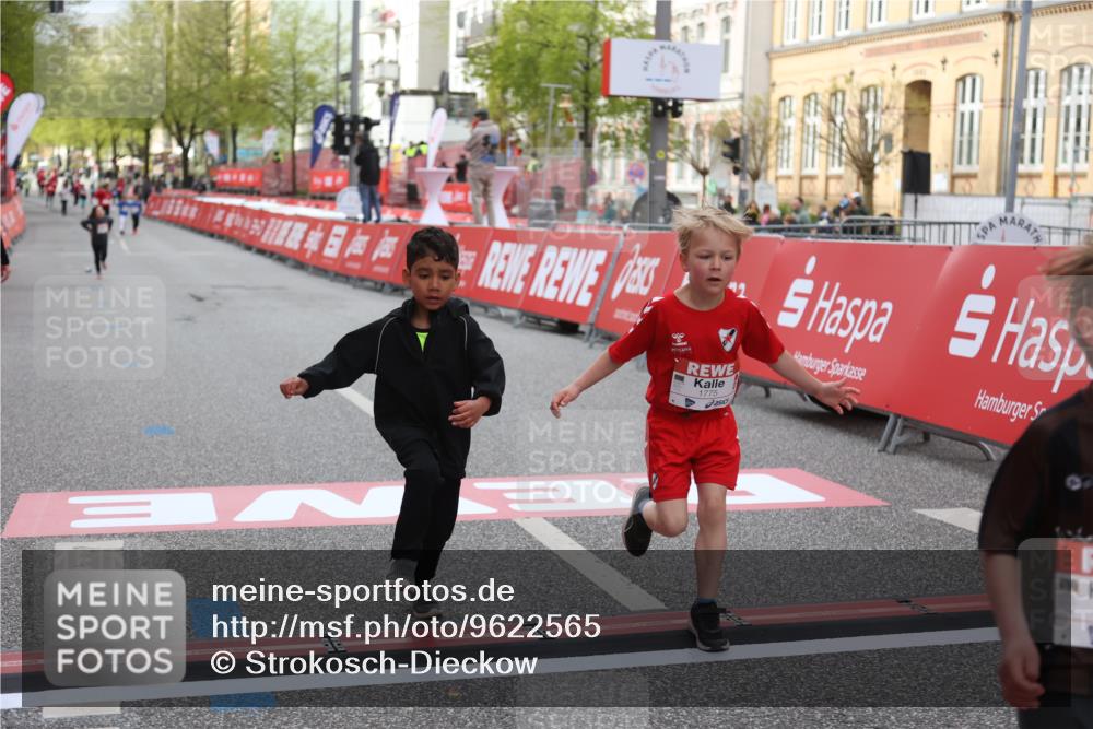 25.04.2026 - Das Zehntel Strokosch-Dieckow http://msf.ph/oto/9622565 25.04.2026 09:14:31 Ziel 1775, 1776, 1780, 1810, 3463 meine-sportfotos.de