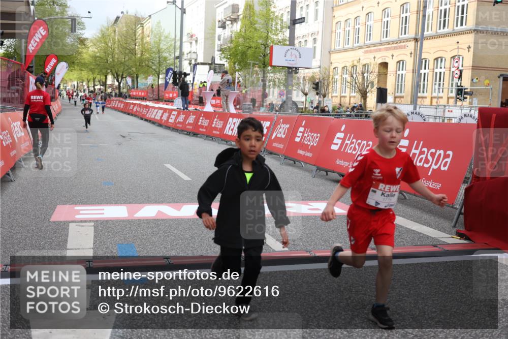 25.04.2026 - Das Zehntel Strokosch-Dieckow http://msf.ph/oto/9622616 25.04.2026 09:14:31 Ziel 1775, 1776, 1780, 1810, 3463 meine-sportfotos.de