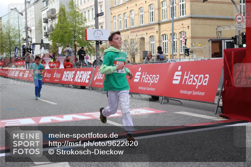 25.04.2026 - Das Zehntel Strokosch-Dieckow http://msf.ph/oto/9622620 25.04.2026 08:52:52 Ziel 1367, 1789, 1798, 2307, 2325, 2495, 2746, 2785, 2797, 2871, 2877, 2884, 2901, 3112, 3164, 3167, 3175, 3348, 3380, 3423, 3691, 3707, 3811, 4037 meine-sportfotos.de