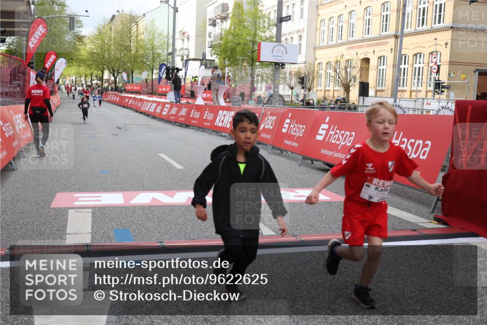 25.04.2026 - Das Zehntel Strokosch-Dieckow http://msf.ph/oto/9622625 25.04.2026 09:14:31 Ziel 1775, 1776, 1780, 1810, 3463 meine-sportfotos.de