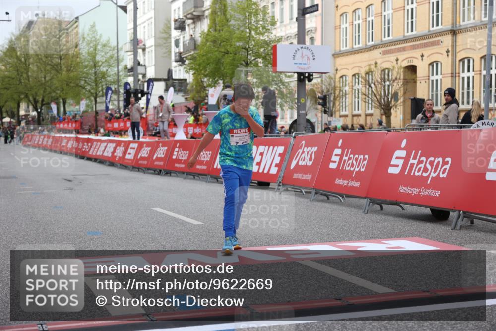 25.04.2026 - Das Zehntel Strokosch-Dieckow http://msf.ph/oto/9622669 25.04.2026 08:52:55 Ziel 1139, 1273, 1367, 1368, 1589, 1789, 1798, 1848, 1943, 1981, 2307, 2325, 2495, 2785, 2797, 2871, 2877, 2884, 3112, 3164, 3175, 3181, 3186, 3348, 3380, 3423, 3575, 3695, 3789, 3808, 4037, 4048 meine-sportfotos.de