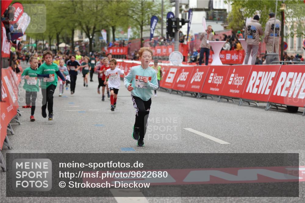 25.04.2026 - Das Zehntel Strokosch-Dieckow http://msf.ph/oto/9622680 25.04.2026 08:56:11 Ziel 1070, 1160, 1304, 1380, 1381, 1657, 1818, 2439, 2584, 2650, 2711, 2793, 3062, 3091, 3128, 3516, 3668, 3678, 3721, 3814, 3893, 3964 meine-sportfotos.de