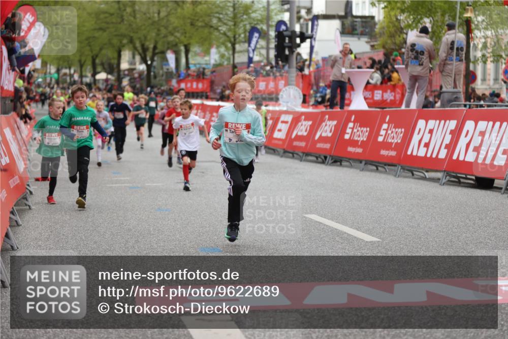 25.04.2026 - Das Zehntel Strokosch-Dieckow http://msf.ph/oto/9622689 25.04.2026 08:56:11 Ziel 1070, 1160, 1304, 1380, 1381, 1657, 1818, 2439, 2584, 2650, 2711, 2793, 3062, 3091, 3128, 3516, 3668, 3678, 3721, 3814, 3893, 3964 meine-sportfotos.de